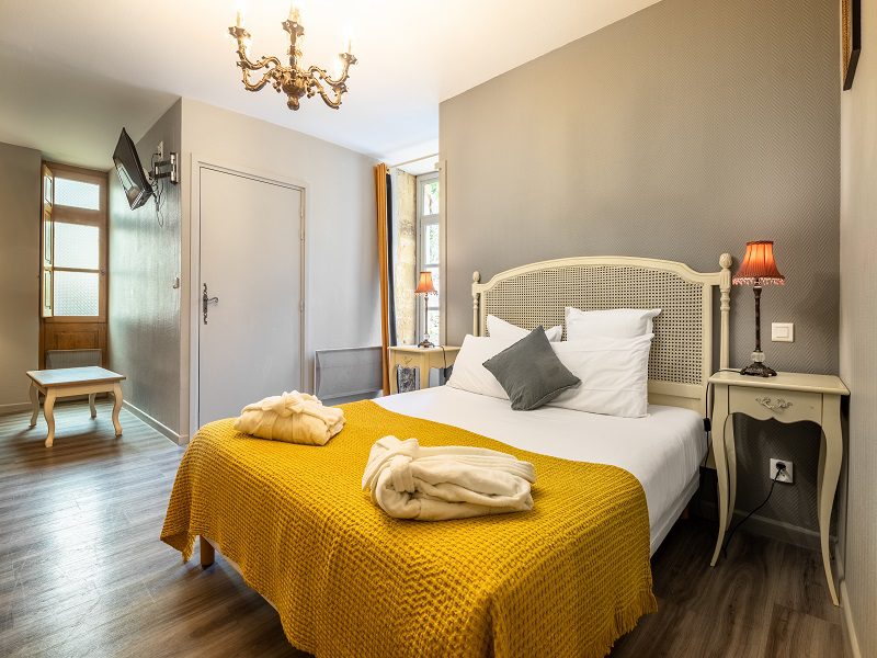 Hotel room in Sarlat for 4 people