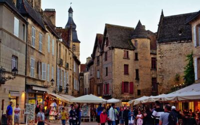 Découvrir le marché fermier de Sarlat