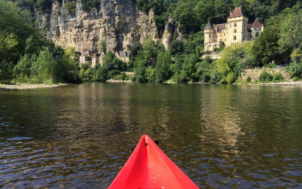 visite depuis l'eau en canoë à Sarlat