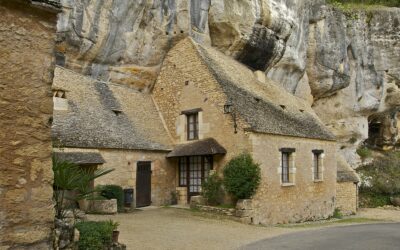 Découverte des villages troglodytes de Dordogne