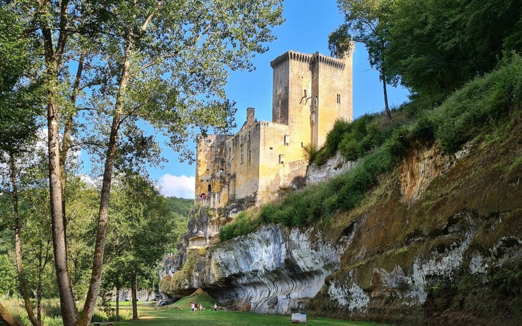 château de commarque séjour dordogne