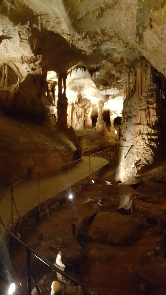 Grotte de Perch Merle
