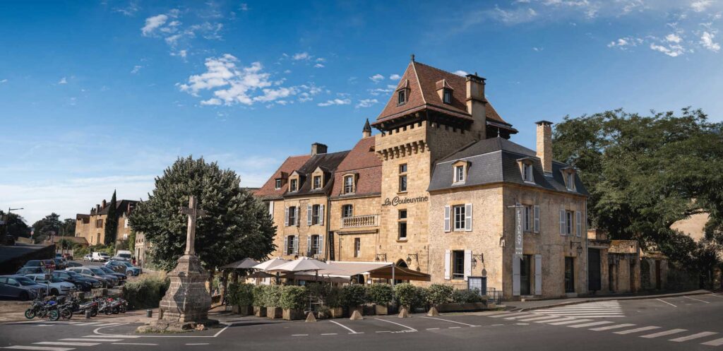 Façade hotel Couleuvrine Sarlat Perigord Dordogne